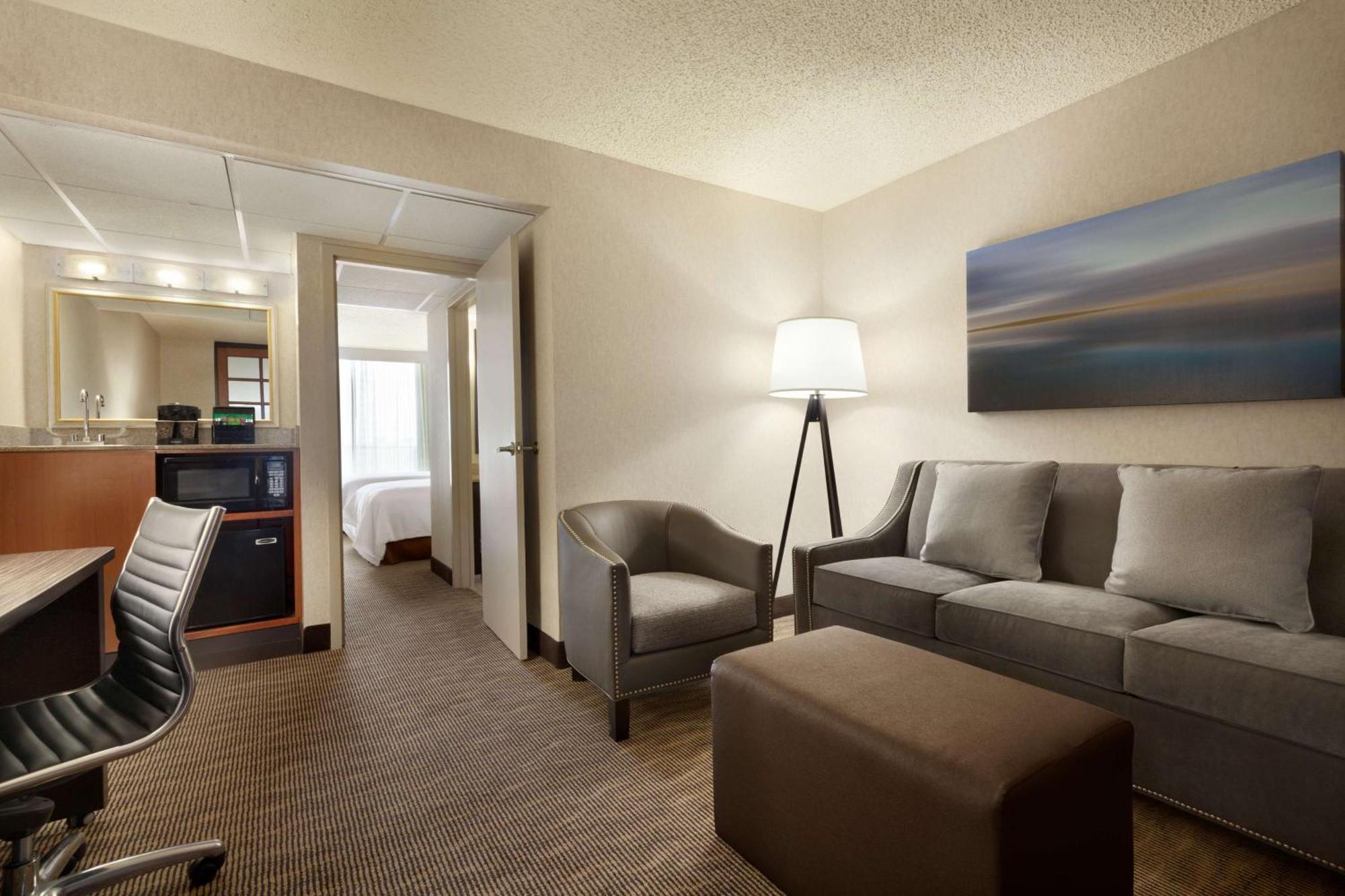 Embassy Suites By Hilton Oklahoma City Will Rogers Airport Εξωτερικό φωτογραφία