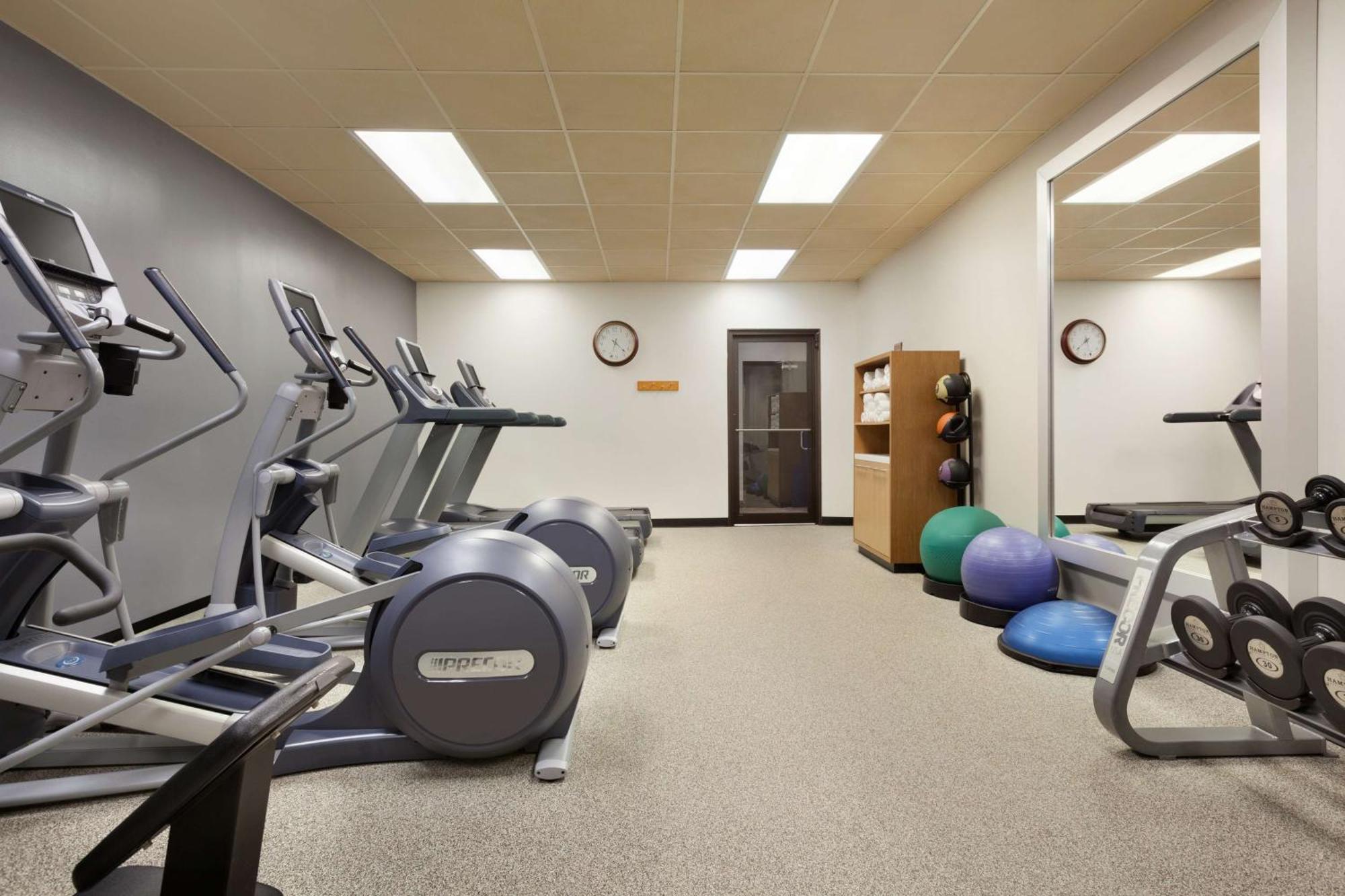 Embassy Suites By Hilton Oklahoma City Will Rogers Airport Εξωτερικό φωτογραφία