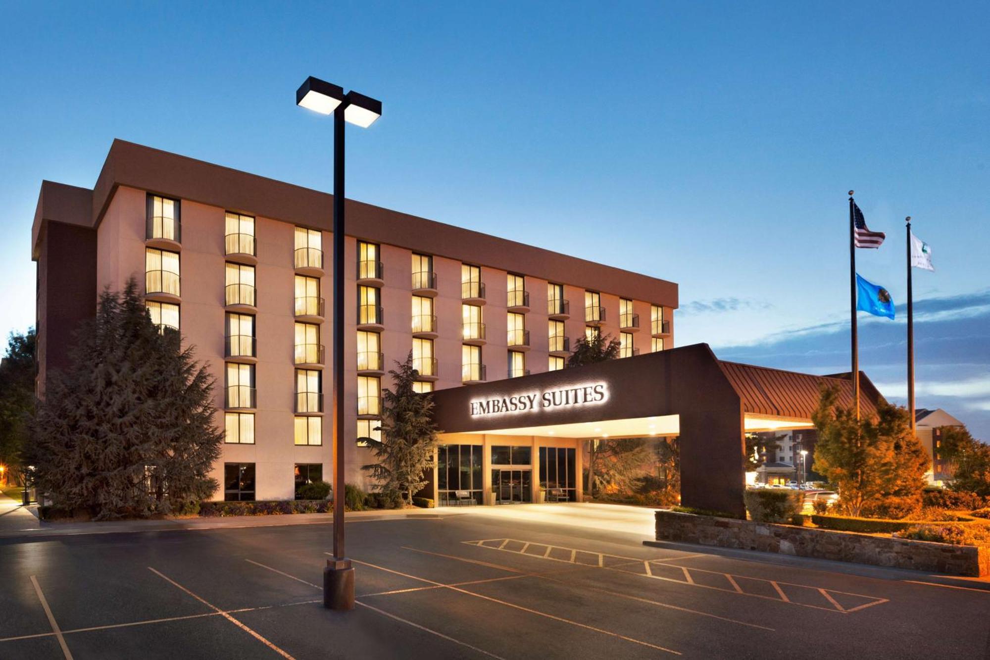 Embassy Suites By Hilton Oklahoma City Will Rogers Airport Εξωτερικό φωτογραφία