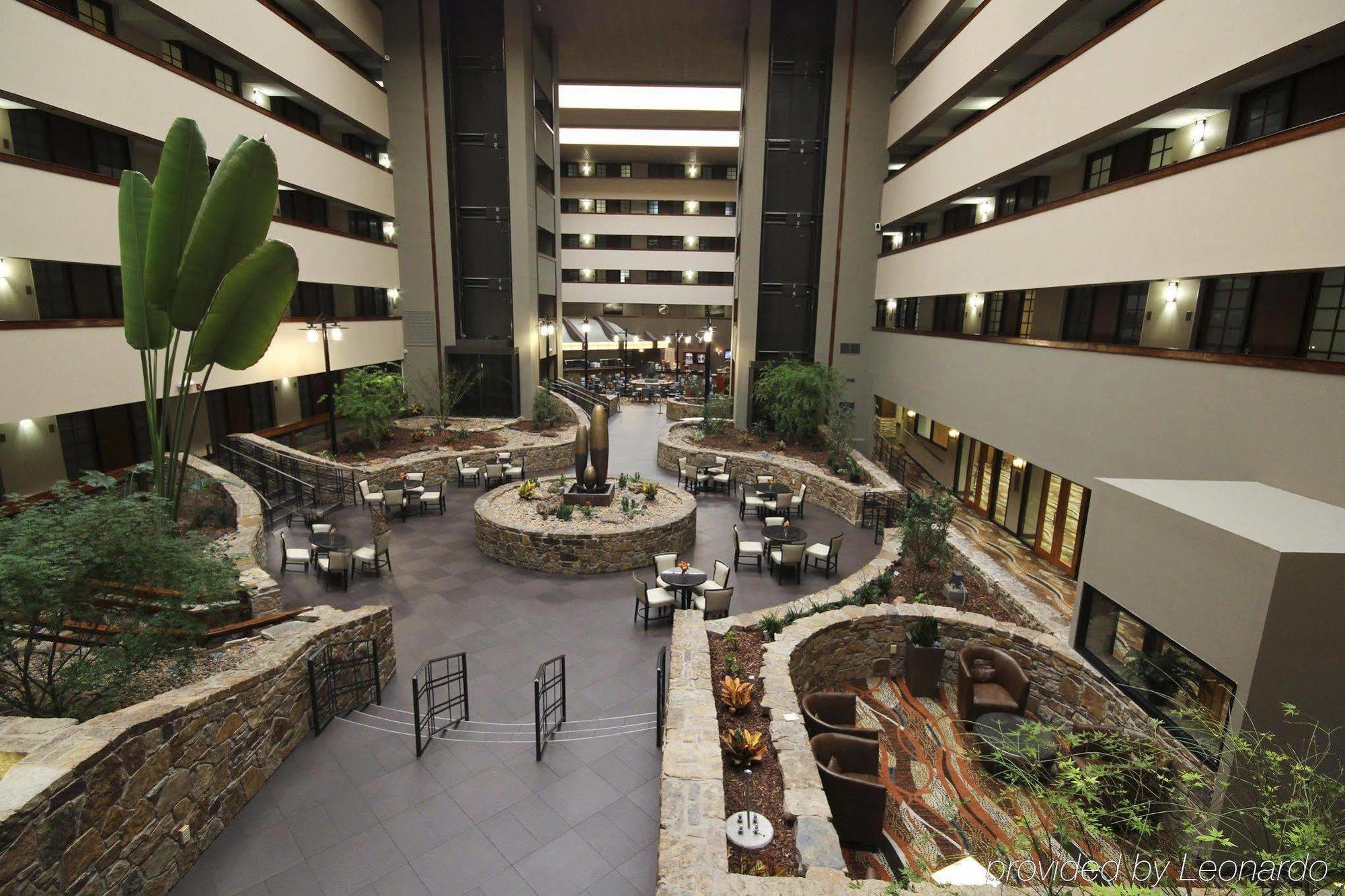 Embassy Suites By Hilton Oklahoma City Will Rogers Airport Εξωτερικό φωτογραφία