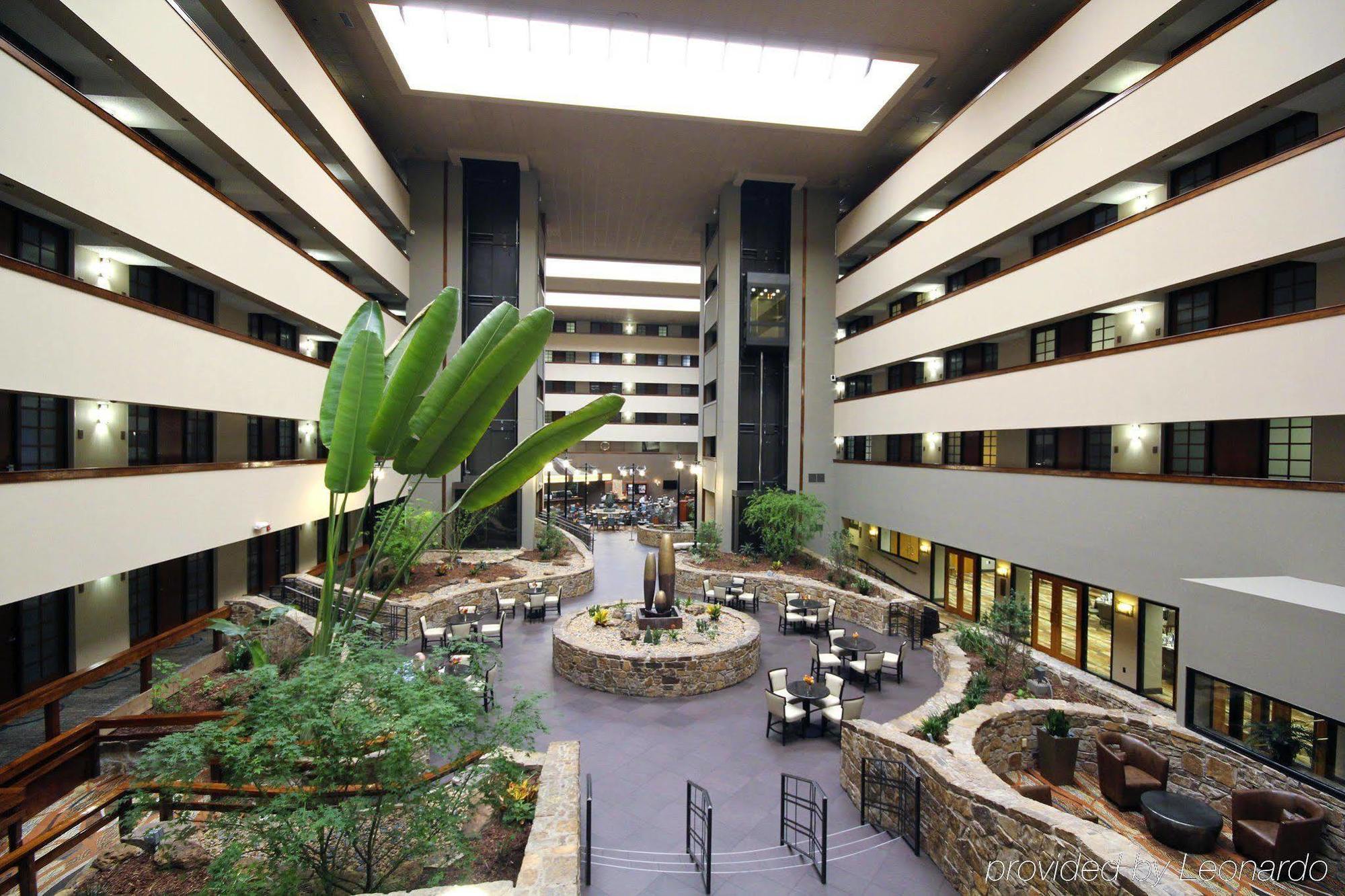 Embassy Suites By Hilton Oklahoma City Will Rogers Airport Εξωτερικό φωτογραφία